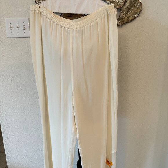 Dorothy Schoelen Platinum 3-Piece Set – Floral Tunic Top & Wide-Leg Pants - Picture 6 of 8